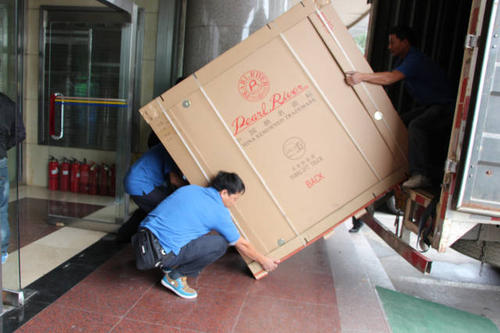 灌南钢琴贵重工艺品无忧运
